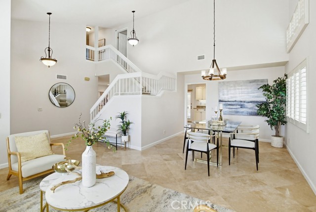 Detail Gallery Image 9 of 69 For 12030 Redcliff Ct, San Diego,  CA 92131 - 5 Beds | 3 Baths