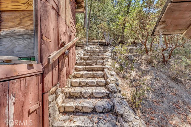 25405 Point Of Rocks Drive, Idyllwild CA: https://media.crmls.org/medias/e79bc461-2663-4c05-b38a-1d9d0630ab63.jpg