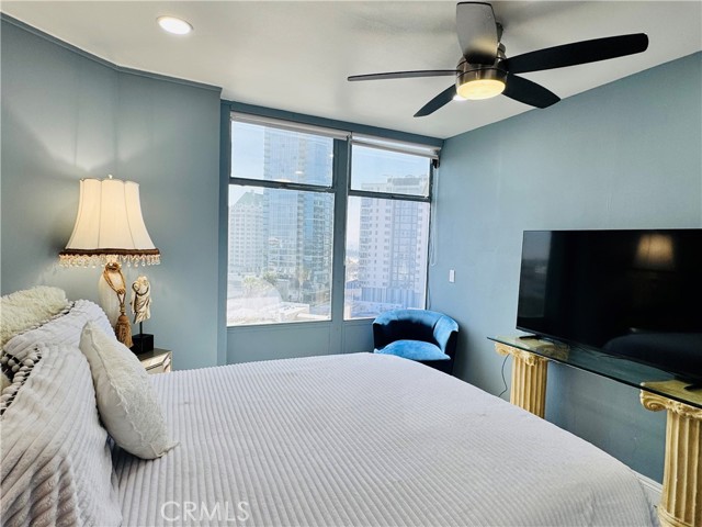 Detail Gallery Image 20 of 33 For 100 Atlantic Ave #1012,  Long Beach,  CA 90802 - 2 Beds | 1 Baths