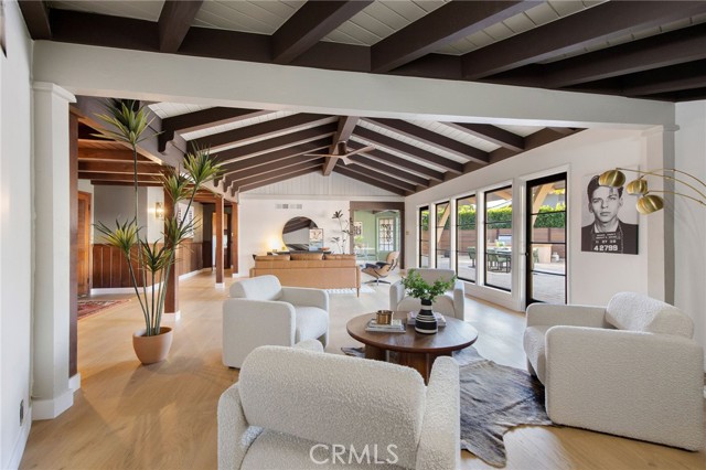 Detail Gallery Image 3 of 53 For 1430 La Perla Ave, Long Beach,  CA 90815 - 4 Beds | 3/1 Baths