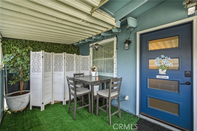 Detail Gallery Image 25 of 47 For 19237 Avenue of the Oaks #B,  Newhall,  CA 91321 - 2 Beds | 1 Baths