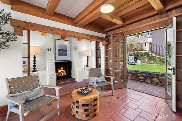 606 Avenida Victoria, San Clemente CA: https://media.crmls.org/medias/e79d617f-d098-4ff5-a298-fd983c6a058b.jpg