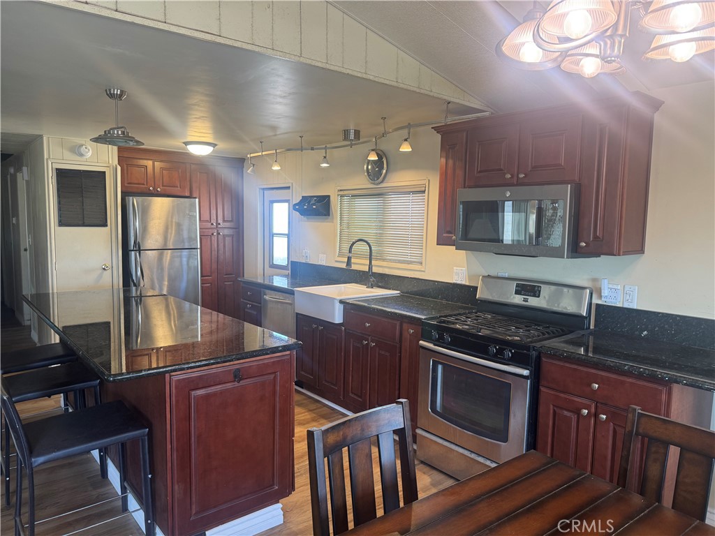 MLS #OC25245863 image #13