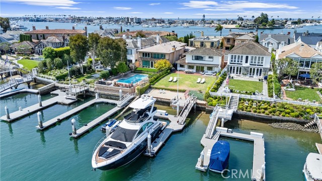 Detail Gallery Image 29 of 36 For 11 Harbor Is, Newport Beach,  CA 92660 - 3 Beds | 2 Baths