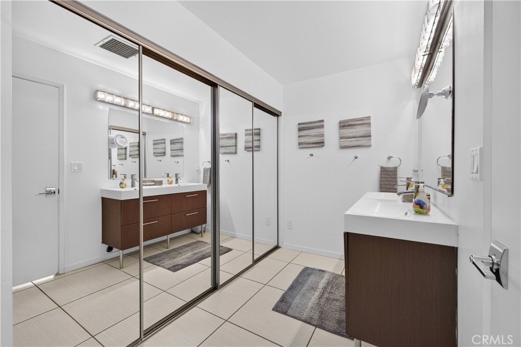 MLS #OC26132740 image #32