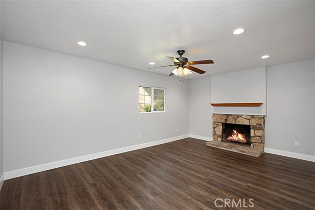 Detail Gallery Image 21 of 39 For 470 Annette Pl, Corona,  CA 92879 - 6 Beds | 2/1 Baths