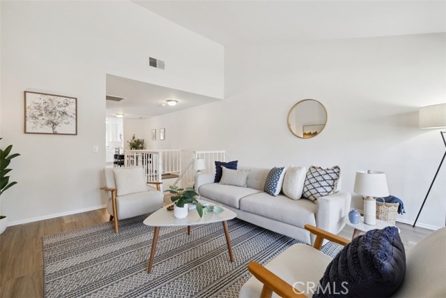 Detail Gallery Image 5 of 28 For 19519 Rinaldi St #57,  Porter Ranch,  CA 91326 - 3 Beds | 2 Baths