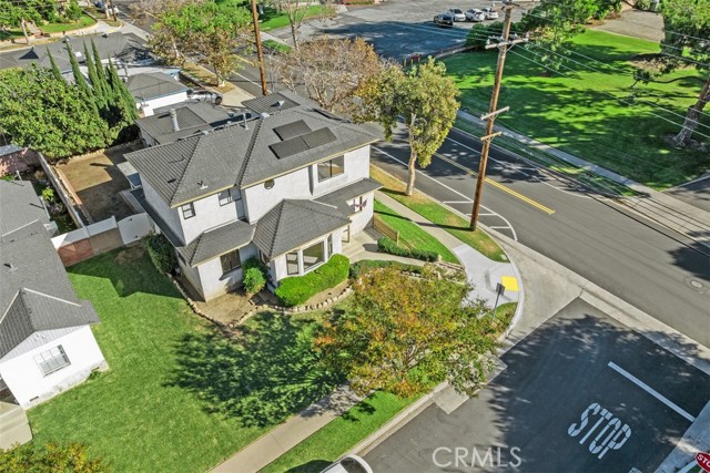 4702 Radnor Avenue photo 32