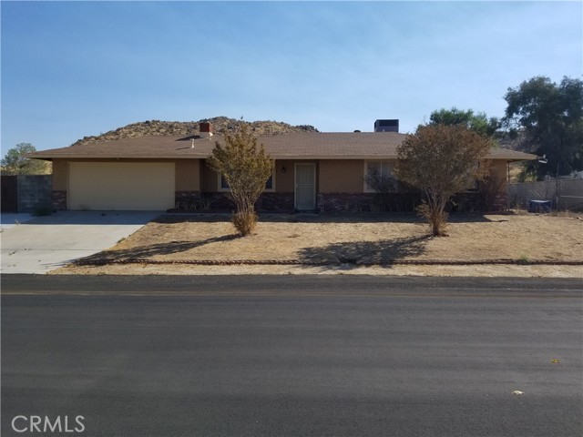 Detail Gallery Image 1 of 10 For 39810 174th St, Palmdale,  CA 93591 - 3 Beds | 2 Baths