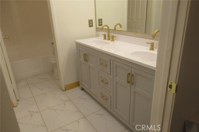 Detail Gallery Image 16 of 19 For 14028 Gale, Victorville,  CA 92394 - 4 Beds | 2 Baths