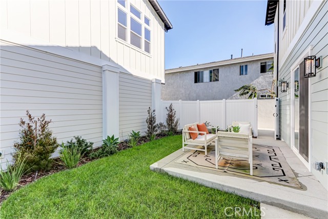 Patio and grass area is ideal for outdoor entertaining! Patio and grass area is ideal for outdoor entertaining!