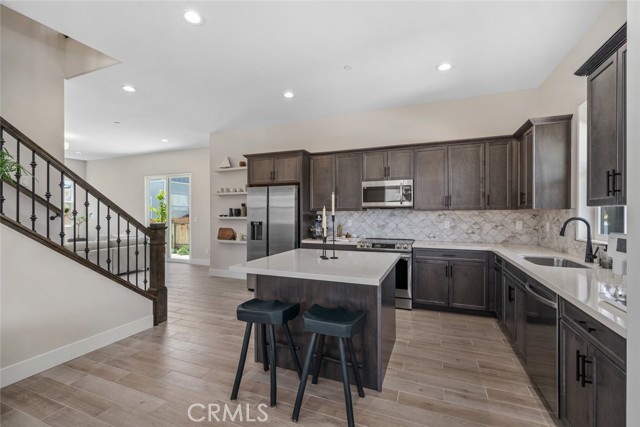 151 Earthwood Lane, San Luis Obispo CA: https://media.crmls.org/medias/e7a0e89b-cea2-4daa-84b0-0a643e6cce7c.jpg
