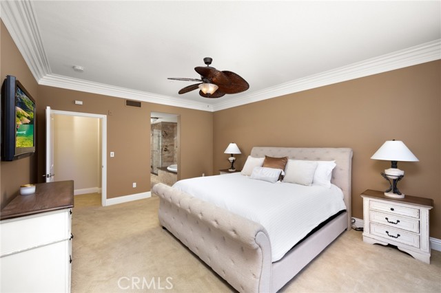 1400 E Ocean Boulevard, Long Beach CA: https://media.crmls.org/medias/e7a12110-aea2-4c51-a053-adf7b2ed5f40.jpg