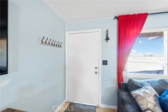 Detail Gallery Image 11 of 30 For 22889 Powhatan Rd, Apple Valley,  CA 92308 - 4 Beds | 2 Baths