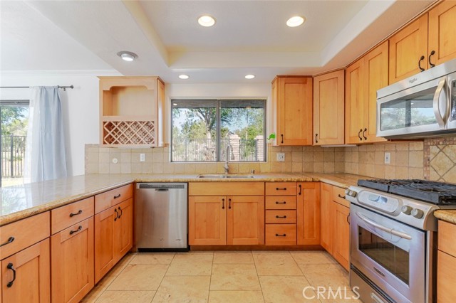 310 Susan Court, Palmdale CA: https://media.crmls.org/medias/e7a1c4ac-63e7-47ec-9d4d-d8d9eadc3ab1.jpg