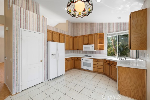 Detail Gallery Image 19 of 53 For 32176 Corte Florecita, Temecula,  CA 92592 - 3 Beds | 2 Baths