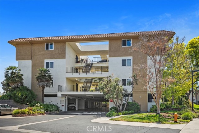 Detail Gallery Image 3 of 52 For 2388 via Mariposa West 3h,  Laguna Woods,  CA 92637 - 3 Beds | 2 Baths