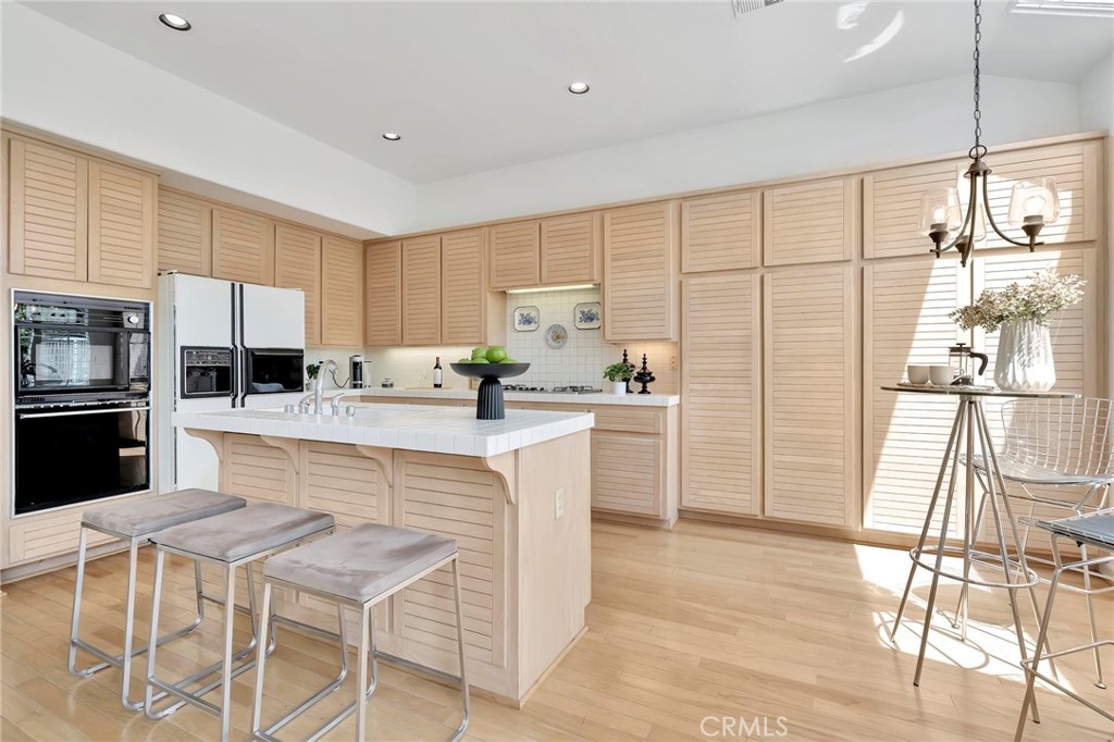 5693 Spinnaker Bay Drive