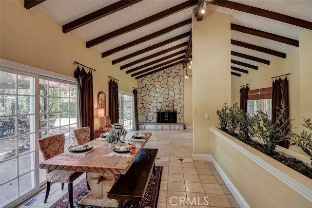 12441 La Bella Drive, Santa Ana CA: https://media.crmls.org/medias/e7a2968d-4d88-42ad-a5a5-ce0190edade1.jpg