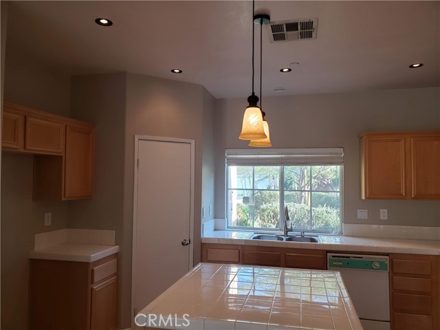 Detail Gallery Image 8 of 23 For 736 Summit Dr, Palm Springs,  CA 92262 - 3 Beds | 2 Baths