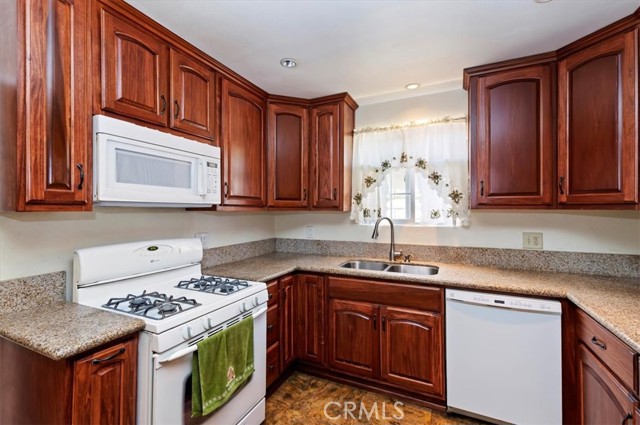 Detail Gallery Image 6 of 35 For 927 Le Borgne Ave, La Puente,  CA 91746 - 4 Beds | 2 Baths