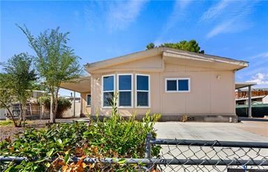 Detail Gallery Image 2 of 20 For 14068 Rodeo Dr, Victorville,  CA 92395 - 3 Beds | 2 Baths