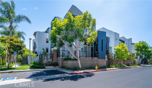 Detail Gallery Image 38 of 57 For 5506 W 149th Pl #10,  Hawthorne,  CA 90250 - 2 Beds | 2 Baths