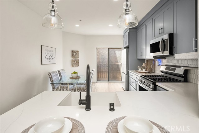 183 Montana Del Lago Drive, Rancho Santa Margarita CA: https://media.crmls.org/medias/e7a43a7e-251c-4c20-826f-3f44a78a54a6.jpg