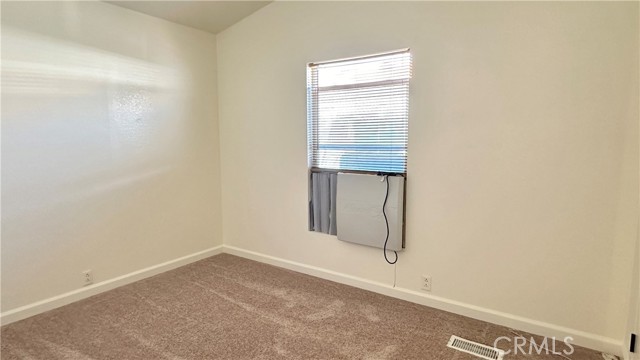 Detail Gallery Image 12 of 36 For 22241 Nisqually Rd #18,  Apple Valley,  CA 92308 - 3 Beds | 2 Baths