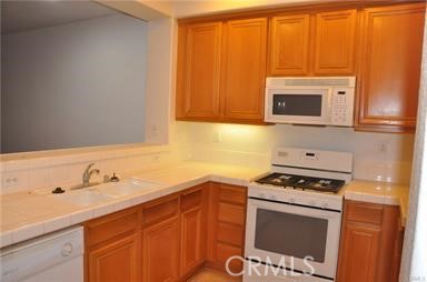 12187 N Mainstreet, Rancho Cucamonga CA: https://media.crmls.org/medias/e7a51e57-8c06-4d89-813e-592a631f3dc6.jpg