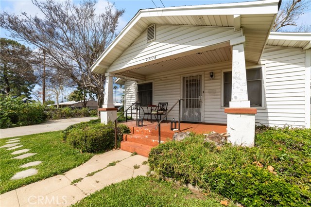 Detail Gallery Image 2 of 27 For 27116 Pacific, Highland,  CA 92346 - 2 Beds | 1 Baths