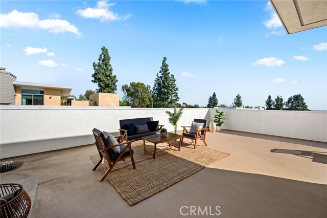 Detail Gallery Image 28 of 38 For 238 S Arroyo Pkwy #401,  Pasadena,  CA 91105 - 2 Beds | 2 Baths