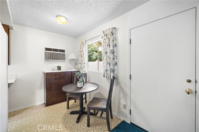 11551 Gladstone Circle, Fountain Valley CA: https://media.crmls.org/medias/e7a5773c-88c8-4316-8184-6d7034defd0b.jpg