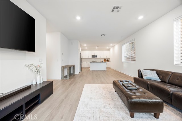 Detail Gallery Image 5 of 42 For 3656 Basanite Ave, Ontario,  CA 91761 - 4 Beds | 3 Baths