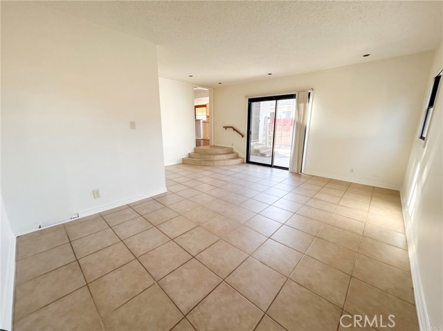 6933 Lime photo 26