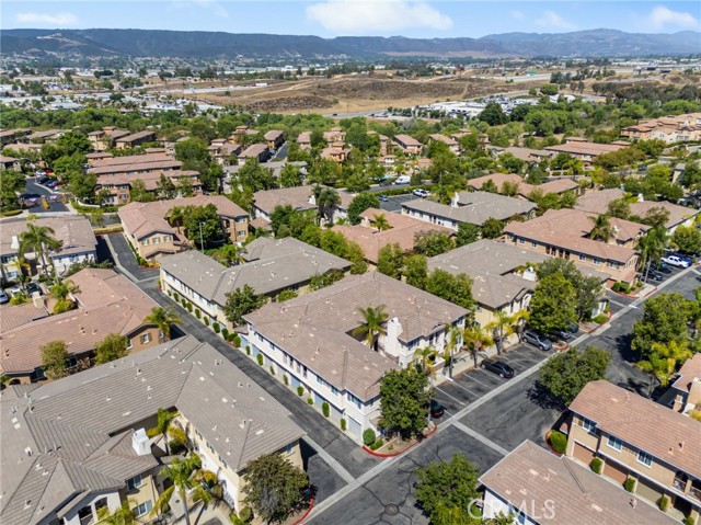 26390 Arboretum Way, Murrieta CA: https://media.crmls.org/medias/e7a61dae-ce53-4313-83f3-82e0fcd30dc6.jpg