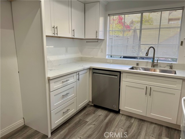 Detail Gallery Image 7 of 20 For 4 Gettysburg, Irvine,  CA 92620 - 3 Beds | 3 Baths