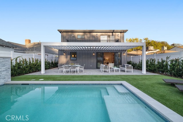 Detail Gallery Image 29 of 31 For 4831 Sancola, Toluca Lake,  CA 91601 - 4 Beds | 4 Baths