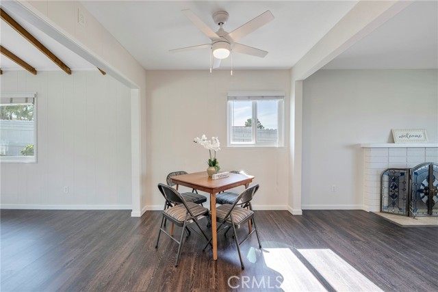 228 W OLD MILL, Corona CA: https://media.crmls.org/medias/e7a6c284-1c31-4599-880e-4baac589bdc4.jpg
