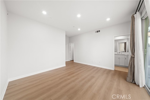 Detail Gallery Image 5 of 34 For 602 Catalonia, Lake Forest,  CA 92630 - 4 Beds | 4 Baths