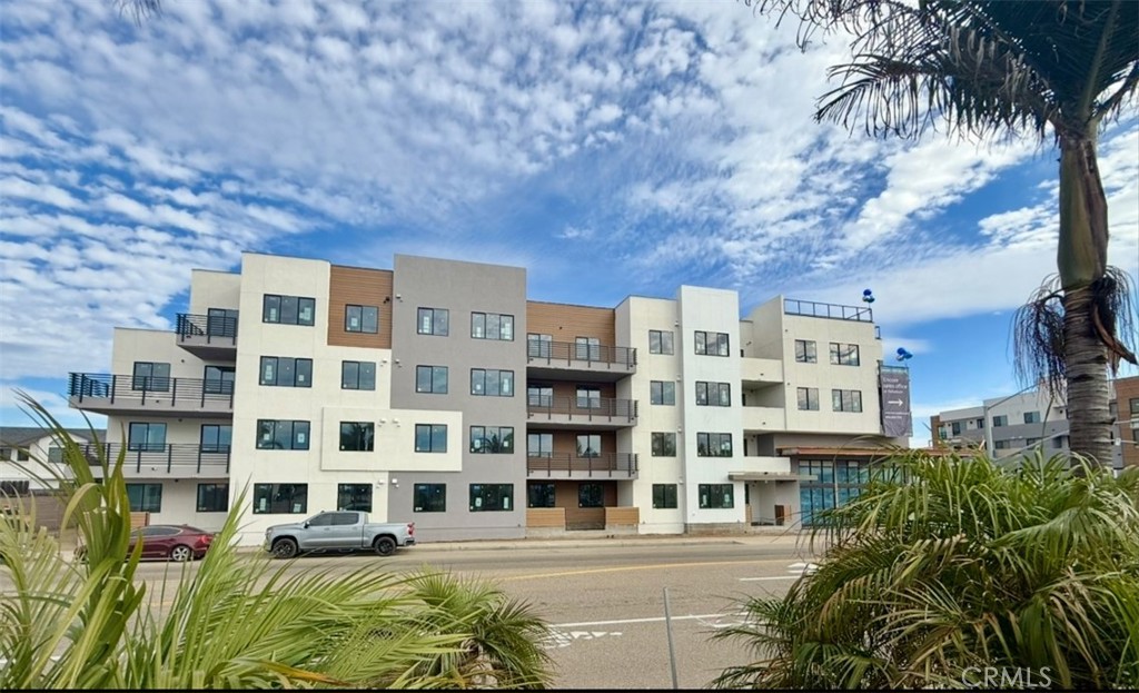401 Grand Avenue W #101
