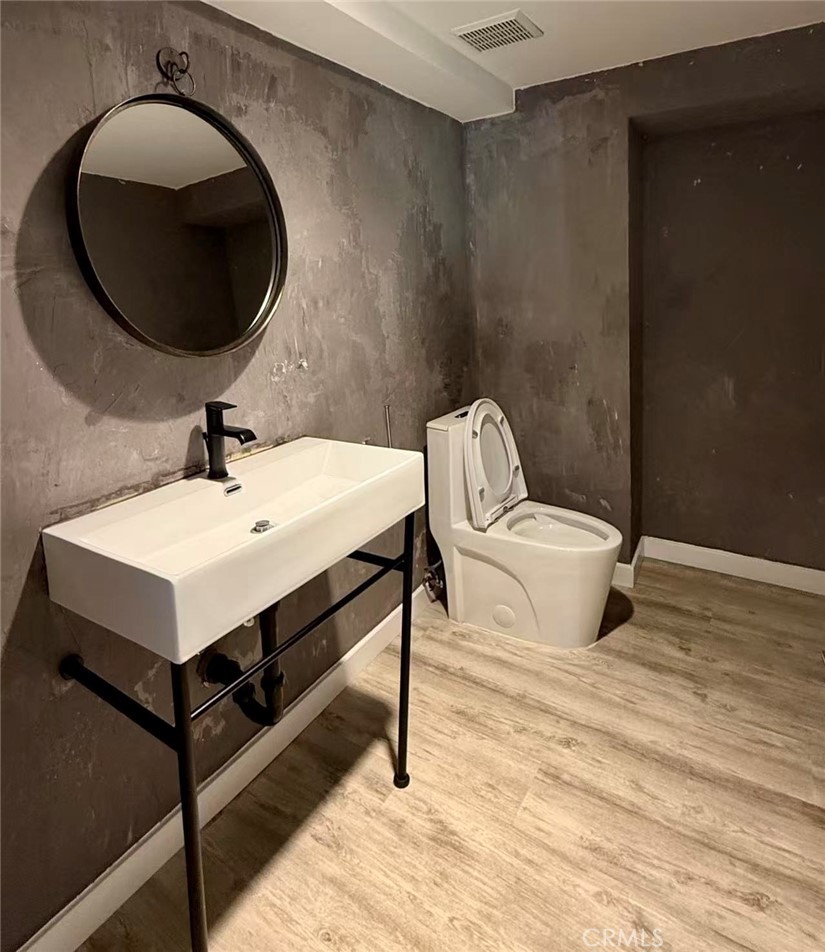 https://media.crmls.org/medias/e7a78122-75e3-4800-8050-ca77fff9e504.jpg?preset=X-Large
