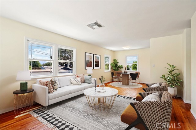 Detail Gallery Image 9 of 39 For 10337 Pinyon Ave, Tujunga,  CA 91042 - 3 Beds | 1 Baths