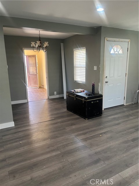 Detail Gallery Image 3 of 4 For 2114 N Bahama Ave, Los Angeles,  CA 90059 - 2 Beds | 1 Baths