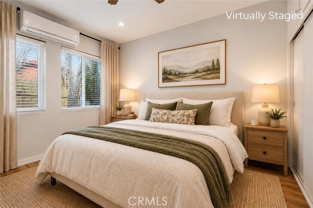 17811 Ludlow Street photo 18