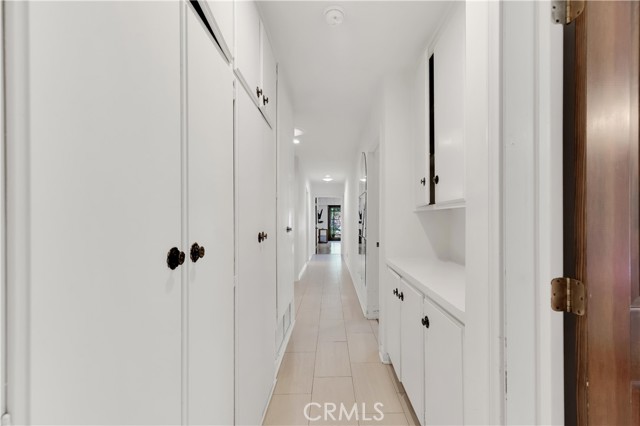 Detail Gallery Image 14 of 37 For 19933 Hiawatha St, Chatsworth,  CA 91311 - 5 Beds | 2/1 Baths