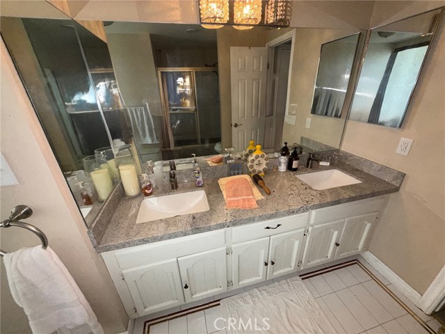 Detail Gallery Image 7 of 9 For 49895 Avenida Montero, La Quinta,  CA 92253 - 2 Beds | 2/1 Baths