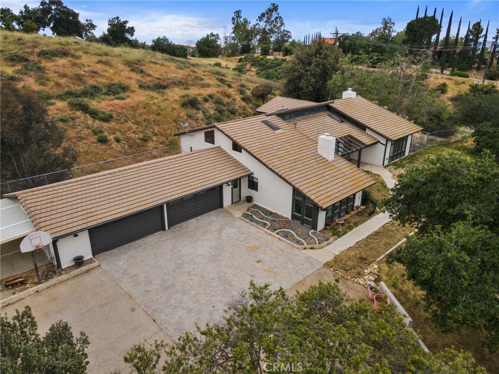 8700 Arabian Way, Calimesa, CA 92320