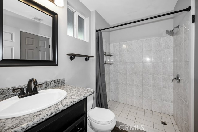 Detail Gallery Image 19 of 31 For 22749 Norton Dr, Saugus,  CA 91350 - 2 Beds | 1 Baths