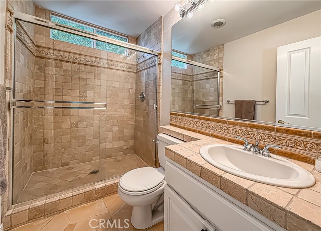 Detail Gallery Image 20 of 42 For 25012 Southern Oaks Dr, Stevenson Ranch,  CA 91381 - 4 Beds | 3 Baths